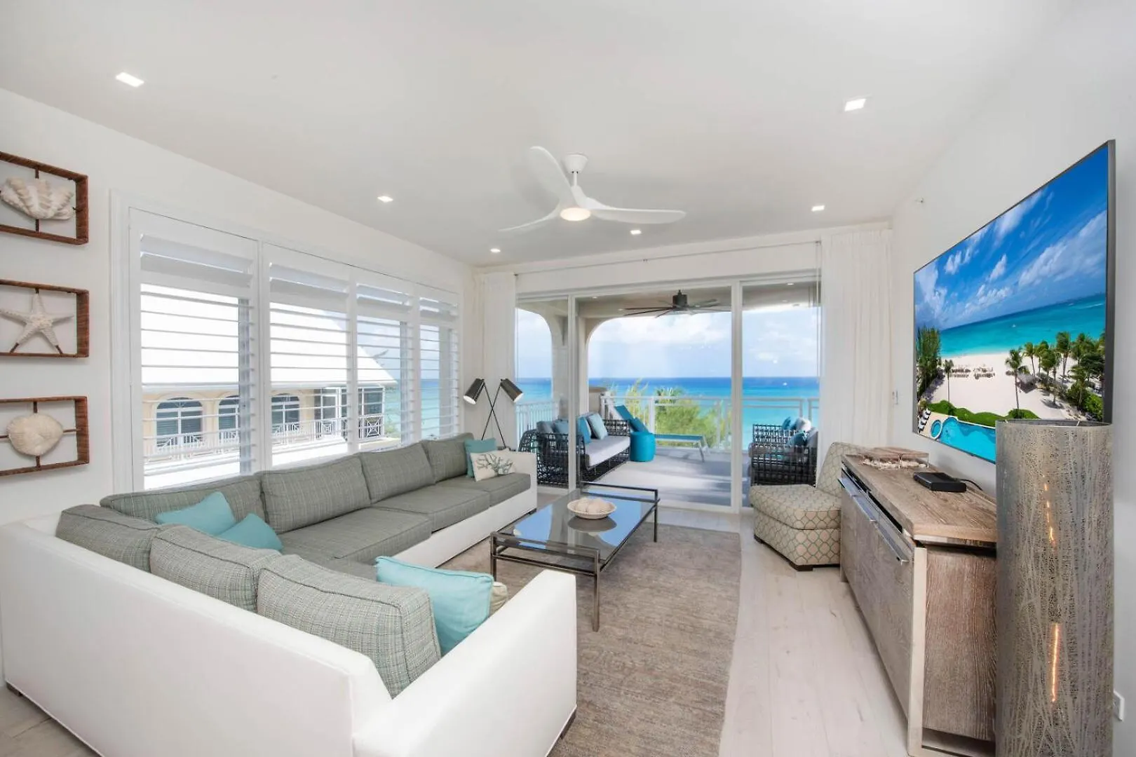 Beachcomber 30 George Town Apartment