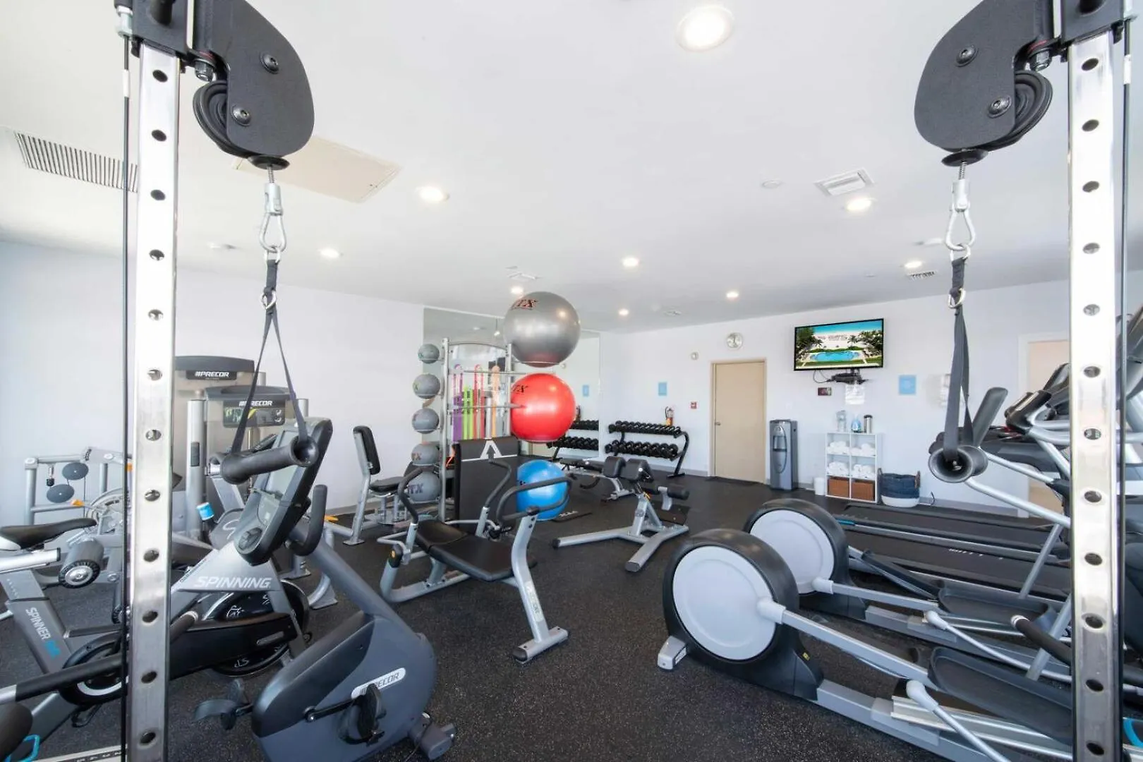 Apartment Beachcomber 30 George Town